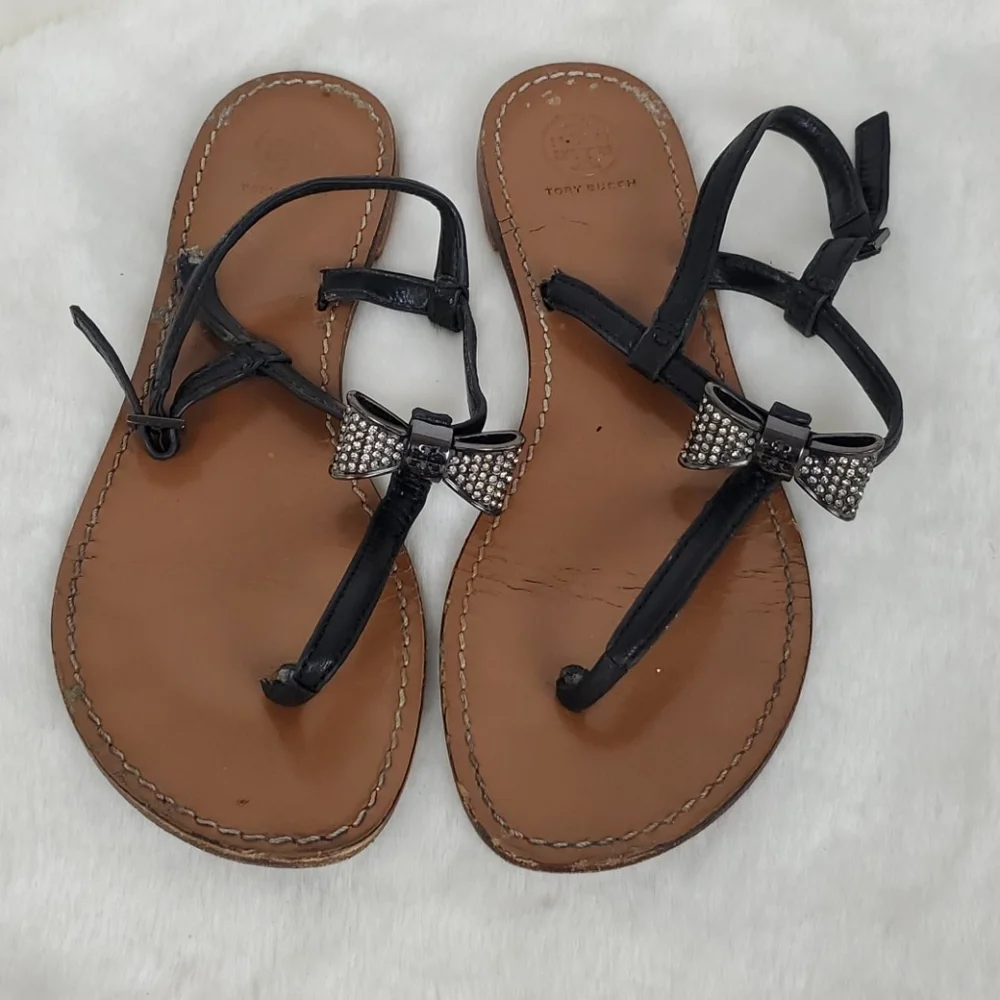 Tory Burch black metal bow detail  women size 8.5 M